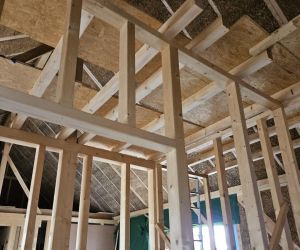 Holzbau mit Strohdämmung